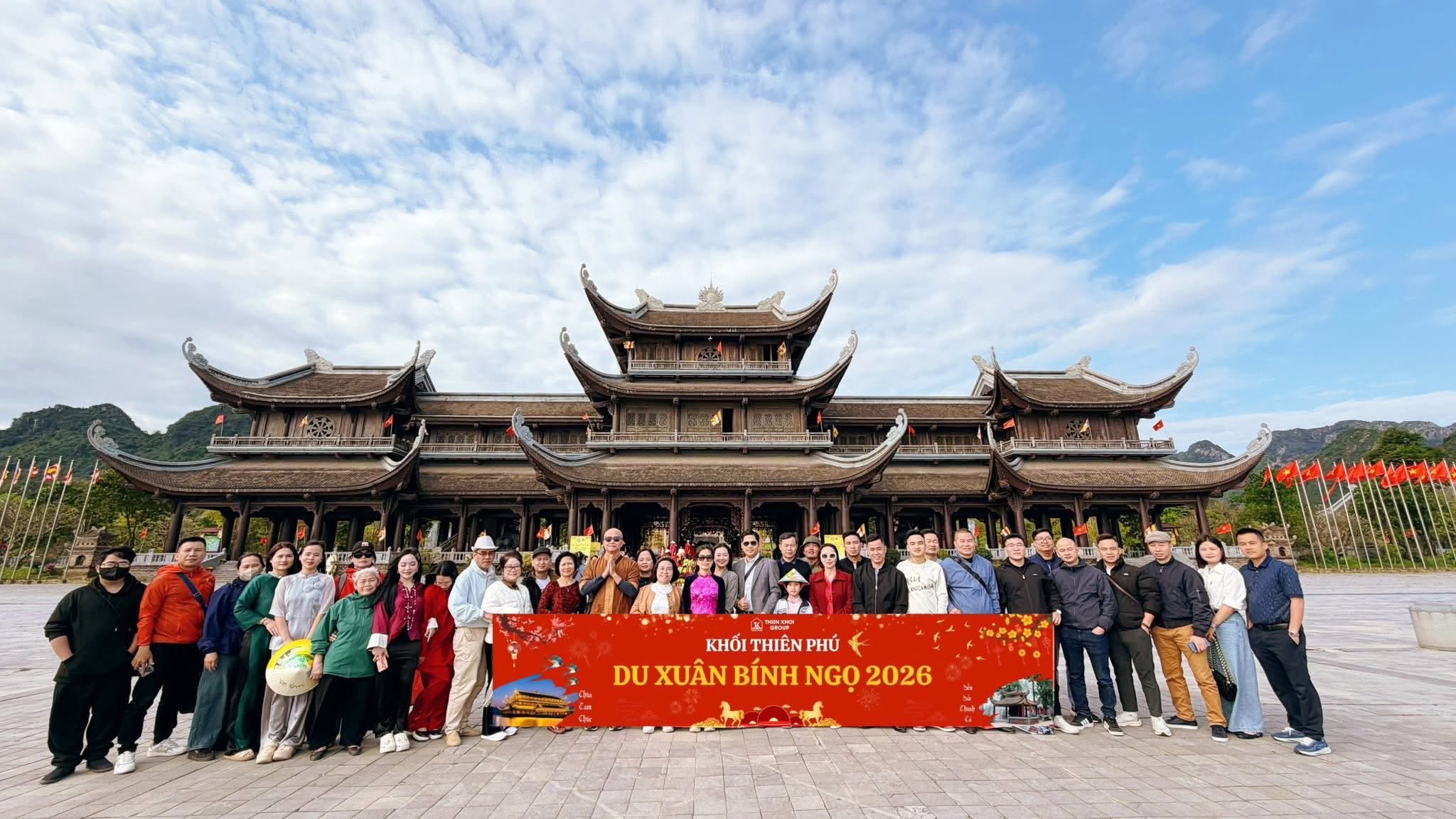 Khối Thiên Phú du xuân Bính Ngọ 2026